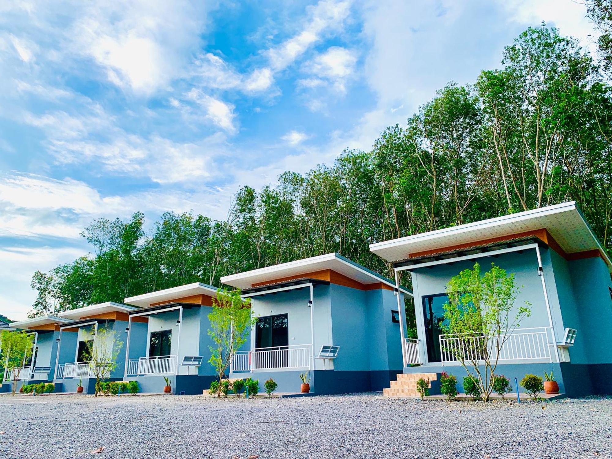 Suanvadee Resort สวนวดี รีสอร์ท Don Sak Exterior photo